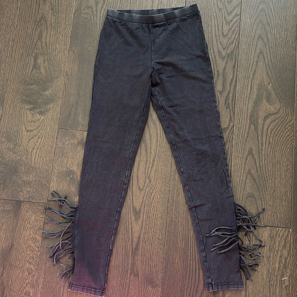 Wild Pearl fringe legging